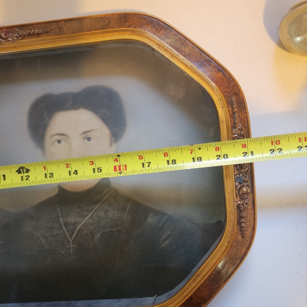 Antique Charcoal Drawing Art Wood Ornate Floral Frame Convex Bubble Glass Gold - Picture 13 of 15